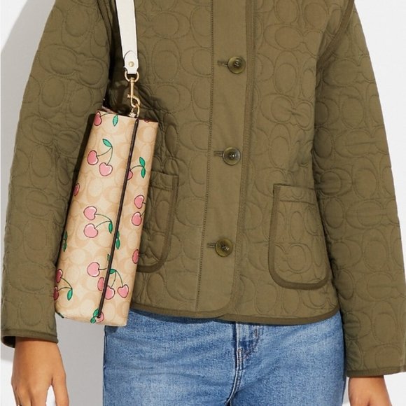 NWT Coach Mollie Bucket Bag In Signature Canvas With Heart Cherry Print - CE611 - Picture 10 of 13